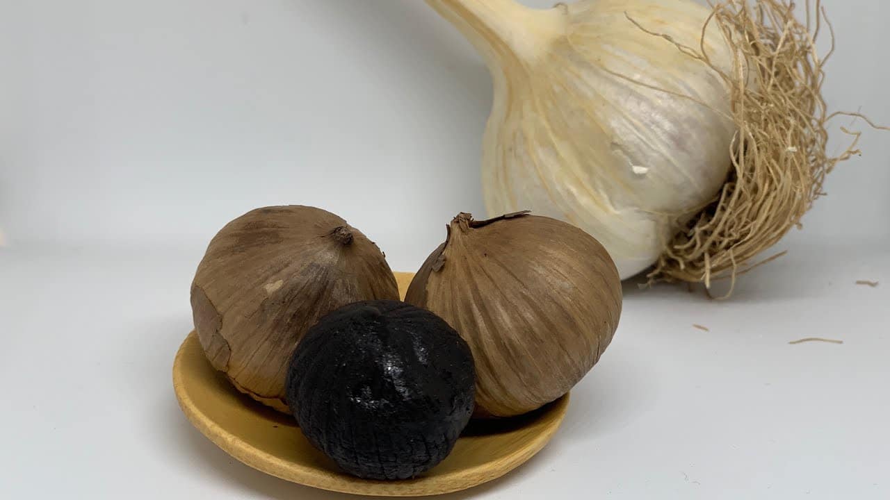 تصویر 2 از سیر سیاه ژاپنی پرورش یافته با الگوی سنتی